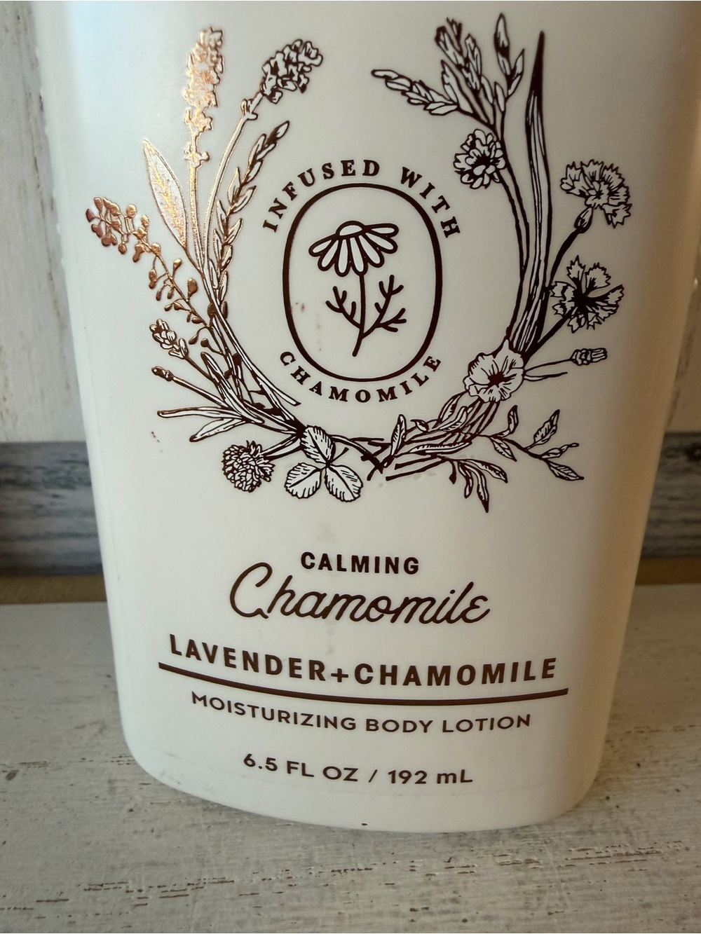 Bath & Body Works Aromatherapy CALMING CHAMOMILE Lavender Body Lotion 6.5oz NEW - Picture 3 of 7
